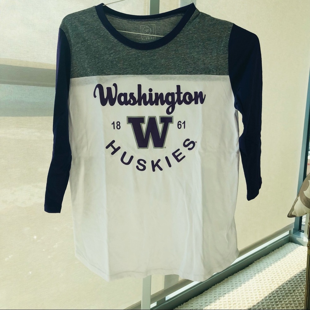 Washington Huskies t-shirt